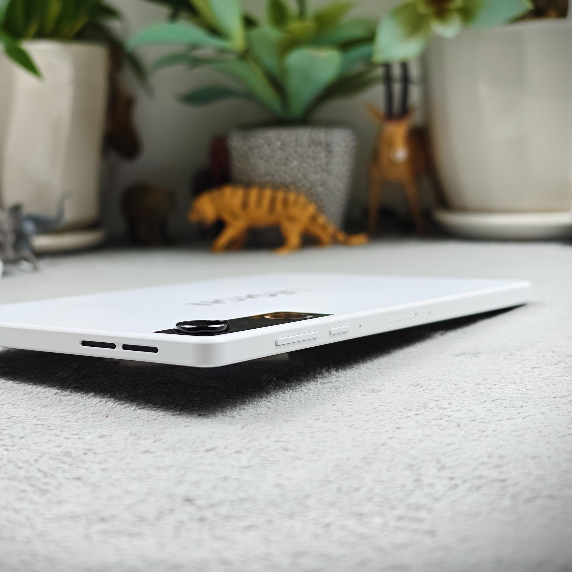 Lenovo Legion Y700 Gen 5 12/256G - HD2QT-duoc-ban-tai-Điện Thoại Xanh