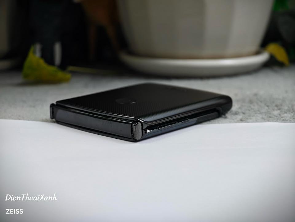 Motorola Razr 2019 6/128G - 97465-duoc-ban-tai-Điện Thoại Xanh