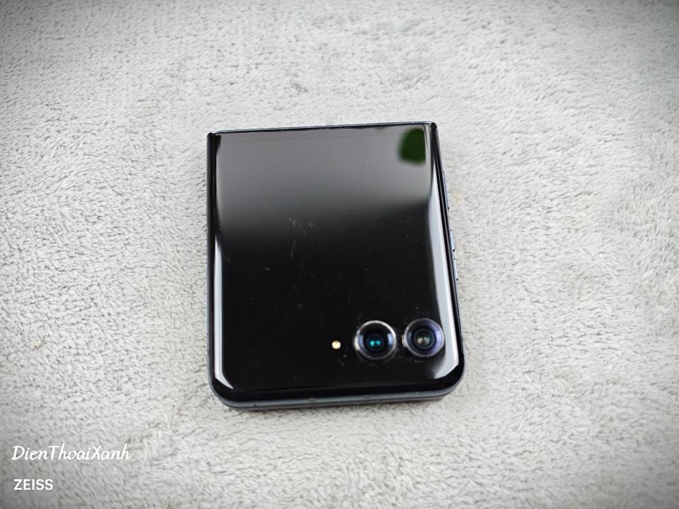Moto Razr 50 Ultra 12/256G - 49784-duoc-ban-tai-Điện Thoại Xanh
