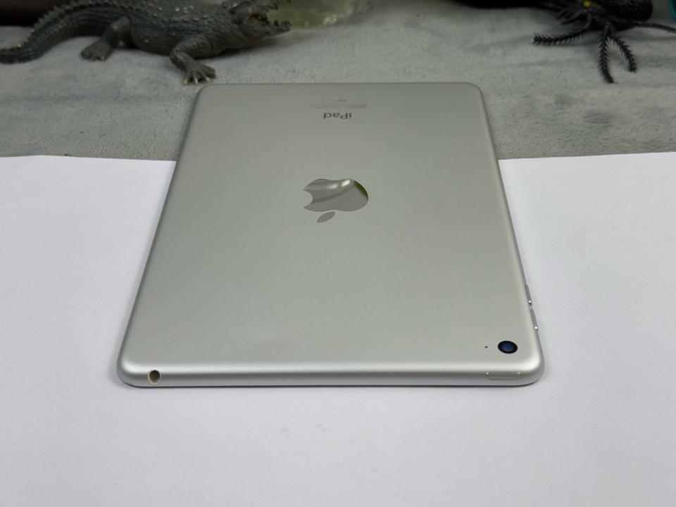 iPad Mini 4 16G - HGHKC-duoc-ban-tai-Điện Thoại Xanh