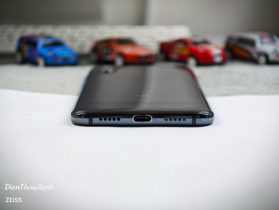 Xiaomi 8 UD 6/128G - 62038-duoc-ban-tai-Điện Thoại Xanh