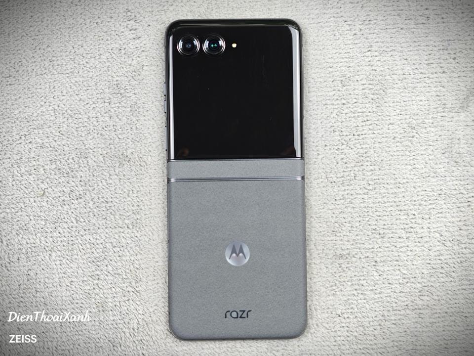 Moto Razr 2024 8/256G - 62075-duoc-ban-tai-Điện Thoại Xanh