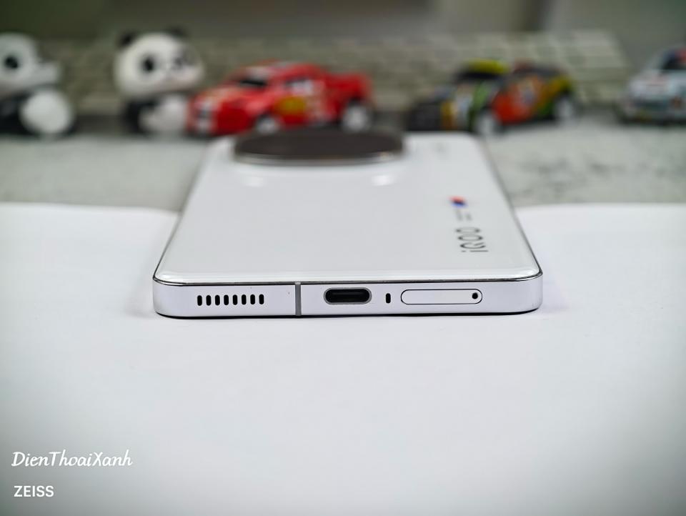 IQOO 12 16/512G - 89155-duoc-ban-tai-Điện Thoại Xanh
