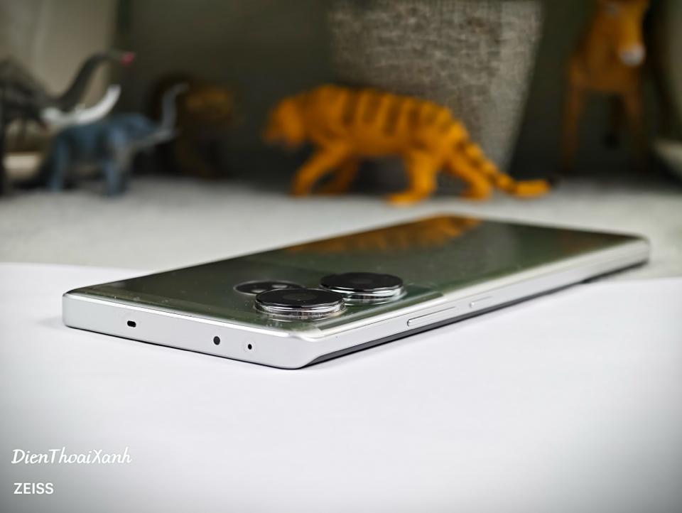 Realme GT Neo 6 SE 12/256G - 75815-duoc-ban-tai-Điện Thoại Xanh