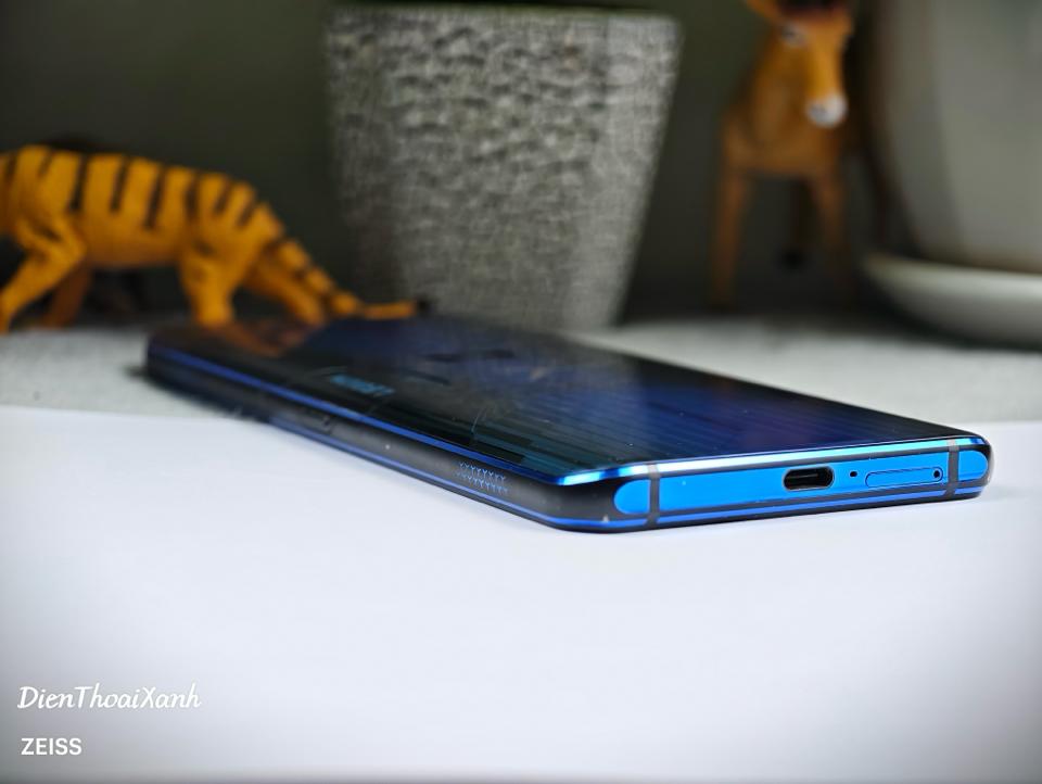 Lenovo Legion Pro 12/256G - 63767-duoc-ban-tai-Điện Thoại Xanh