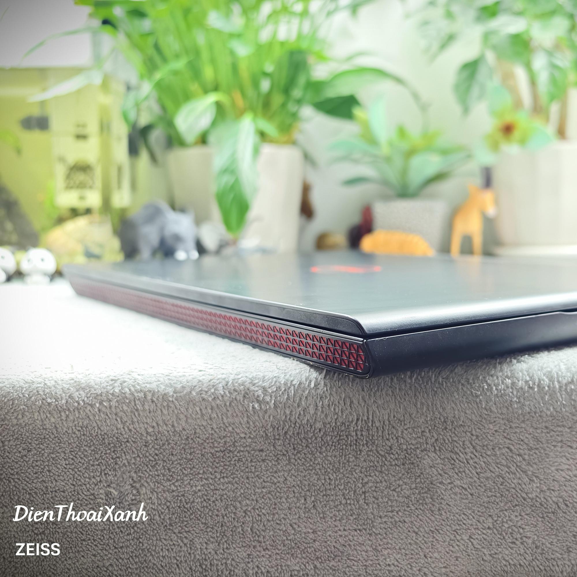 Dell Inspiron 15 7576 8/128G SSD+1T HDD - 0WZ32-duoc-ban-tai-Điện Thoại Xanh