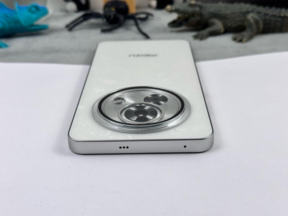 Meizu Lucky08 8/256G - 00883-duoc-ban-tai-Điện Thoại Xanh