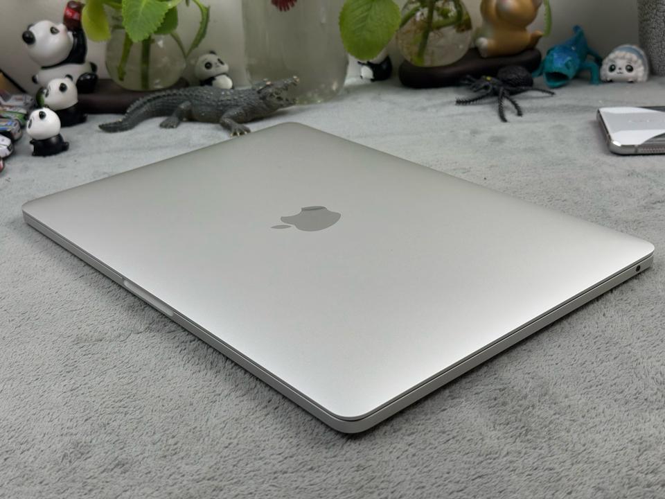 Macbook Pro 2019 16/256G 13 inch - SL416-duoc-ban-tai-Điện Thoại Xanh