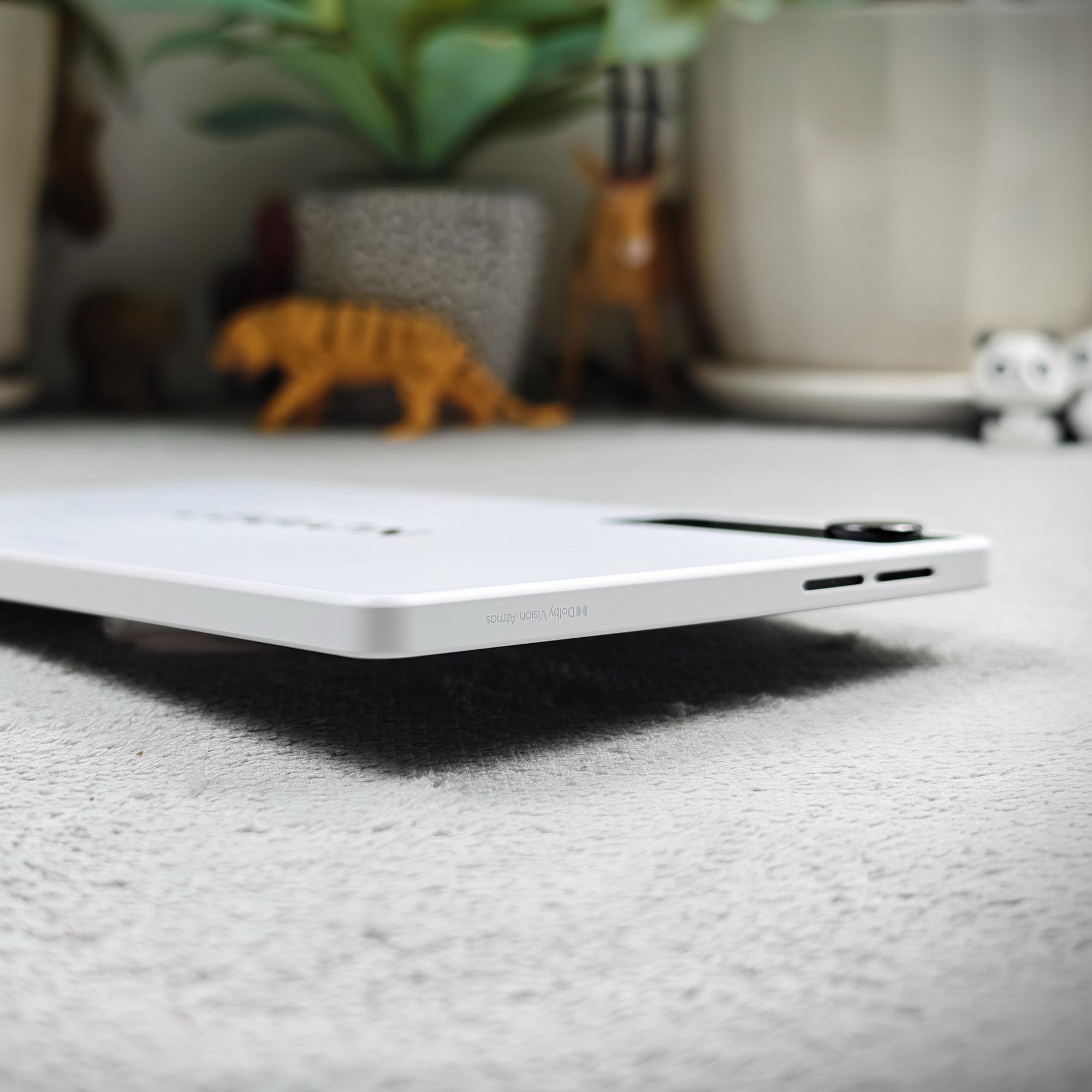 Lenovo Legion Y700 Gen 5 12/256G - HD2QT-duoc-ban-tai-Điện Thoại Xanh