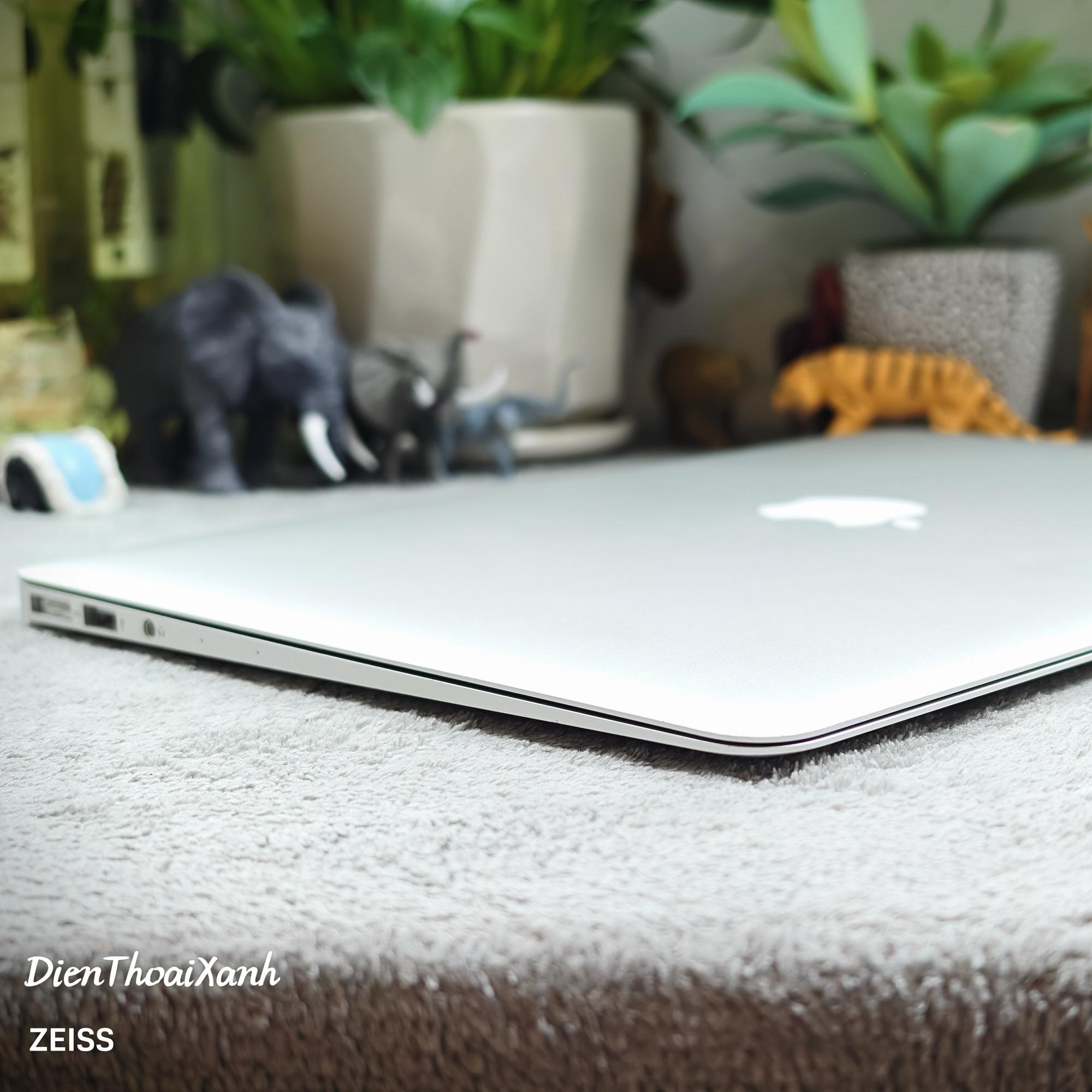 Macbook Air 13 2017 8/128G - TJ1WK-duoc-ban-tai-Điện Thoại Xanh