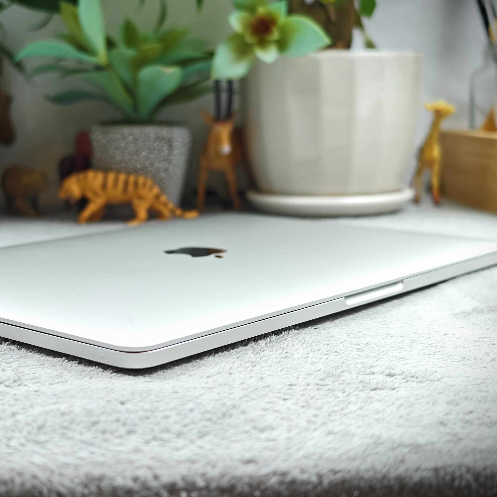 Macbook Pro 13 2017 8/128G - THV2J-duoc-ban-tai-Điện Thoại Xanh