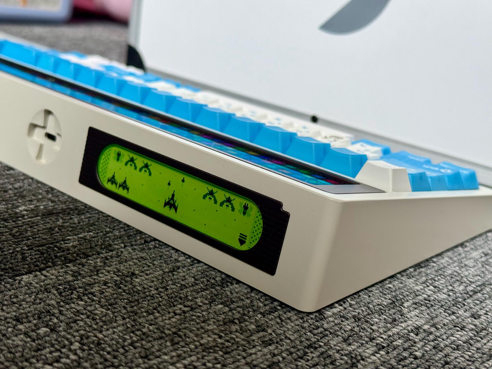 Bàn Phím Cơ Angry Miao AM RGB 65-duoc-ban-tai-Điện Thoại Xanh
