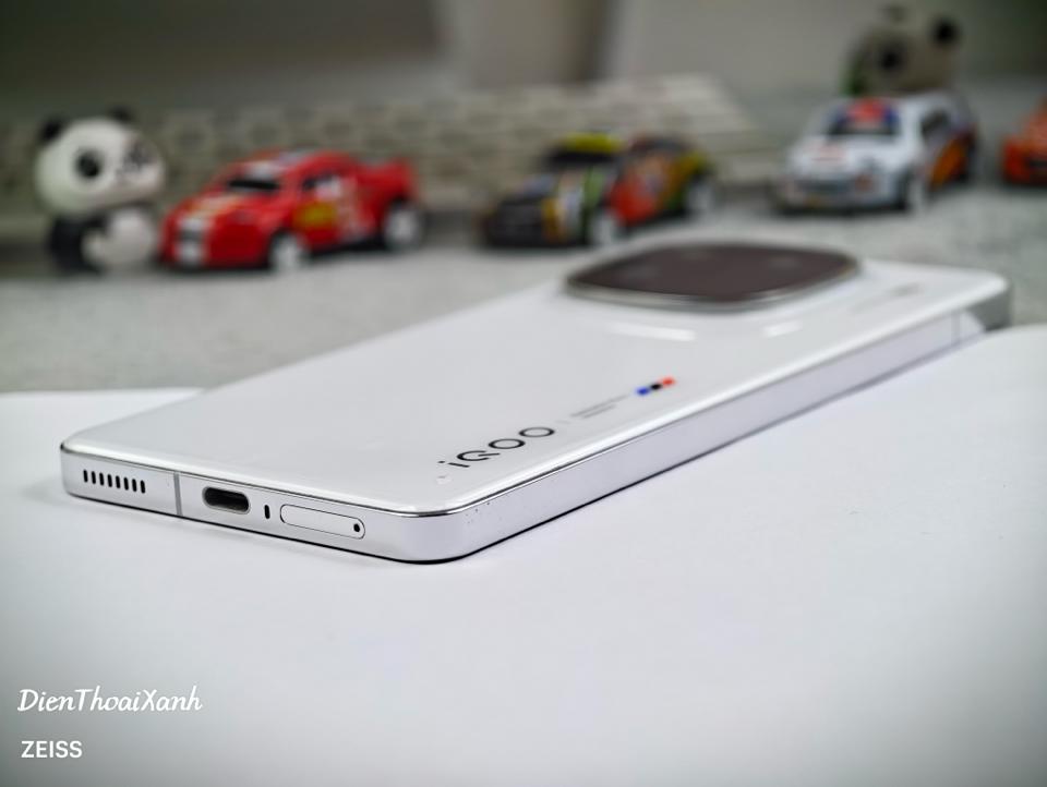IQOO 12 16/512G - 89155-duoc-ban-tai-Điện Thoại Xanh