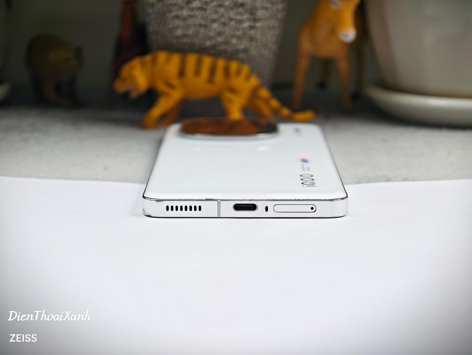 iQOO 12 16/512G - 60913-duoc-ban-tai-Điện Thoại Xanh