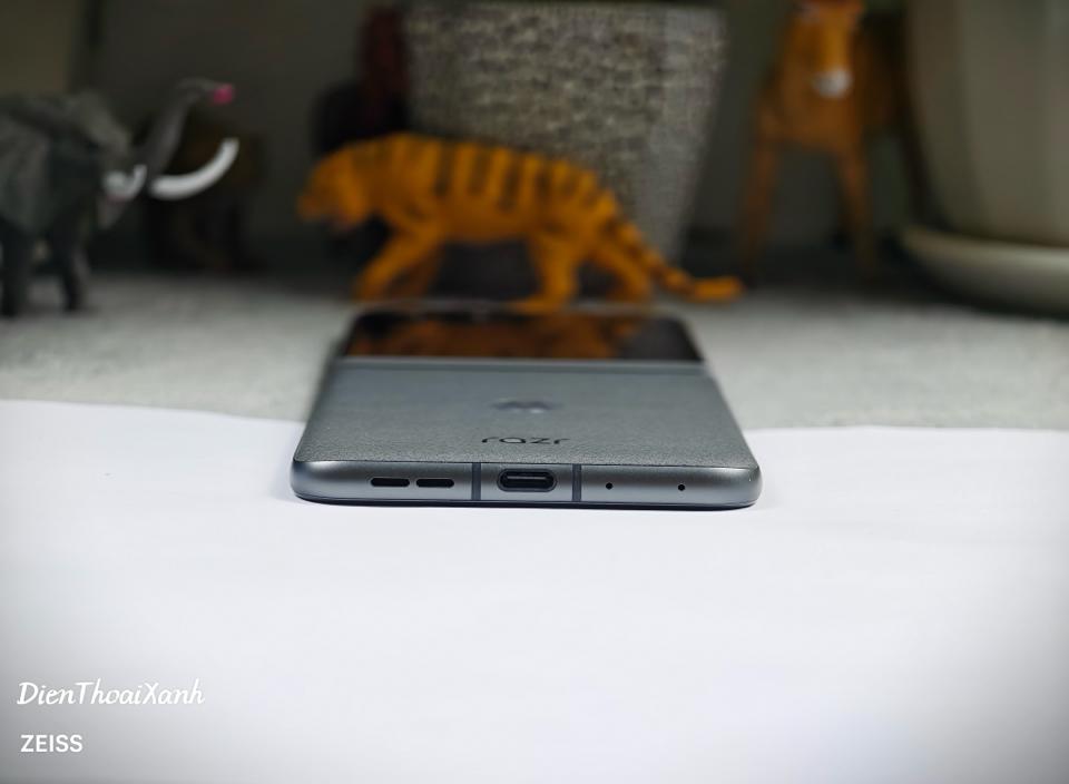 Moto Razr 2024 8/256G - 62075-duoc-ban-tai-Điện Thoại Xanh