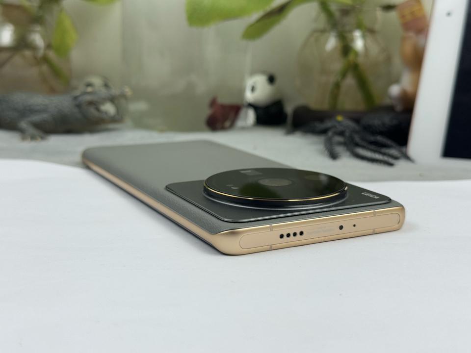 Xiaomi 12s Ultra 12/256G - -duoc-ban-tai-Điện Thoại Xanh