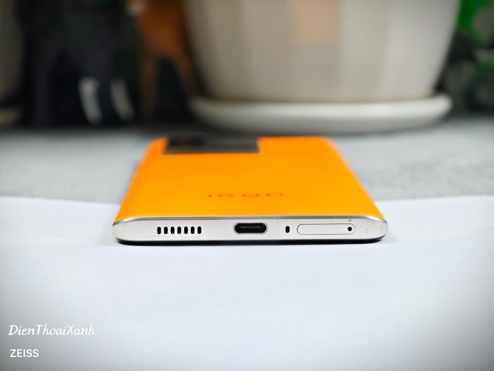 iQOO Neo 6 SE 8/256G - 20417-duoc-ban-tai-Điện Thoại Xanh