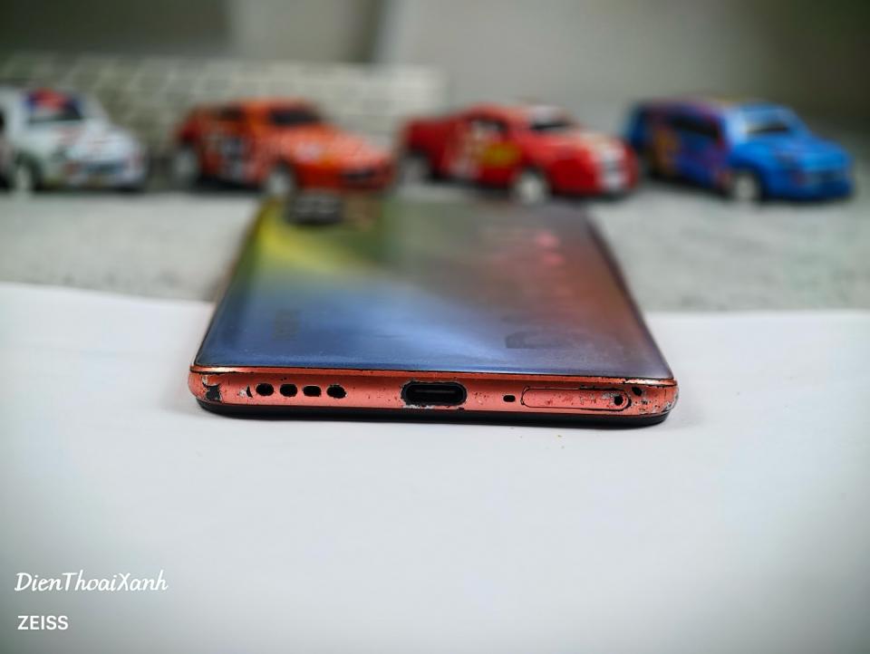 Realme V15 8/128G - 32394-duoc-ban-tai-Điện Thoại Xanh