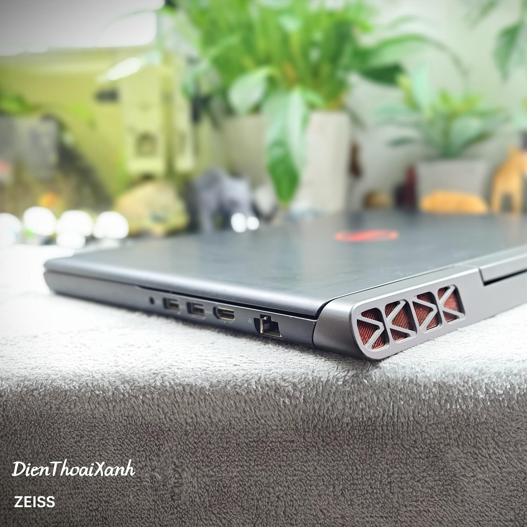 Dell Inspiron 15 7576 8/128G SSD+1T HDD - 0WZ32-duoc-ban-tai-Điện Thoại Xanh