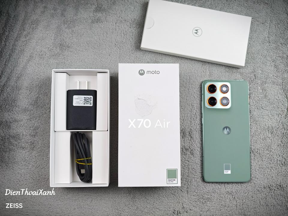 Motorola X70 Air 12/256G - 99935-duoc-ban-tai-Điện Thoại Xanh