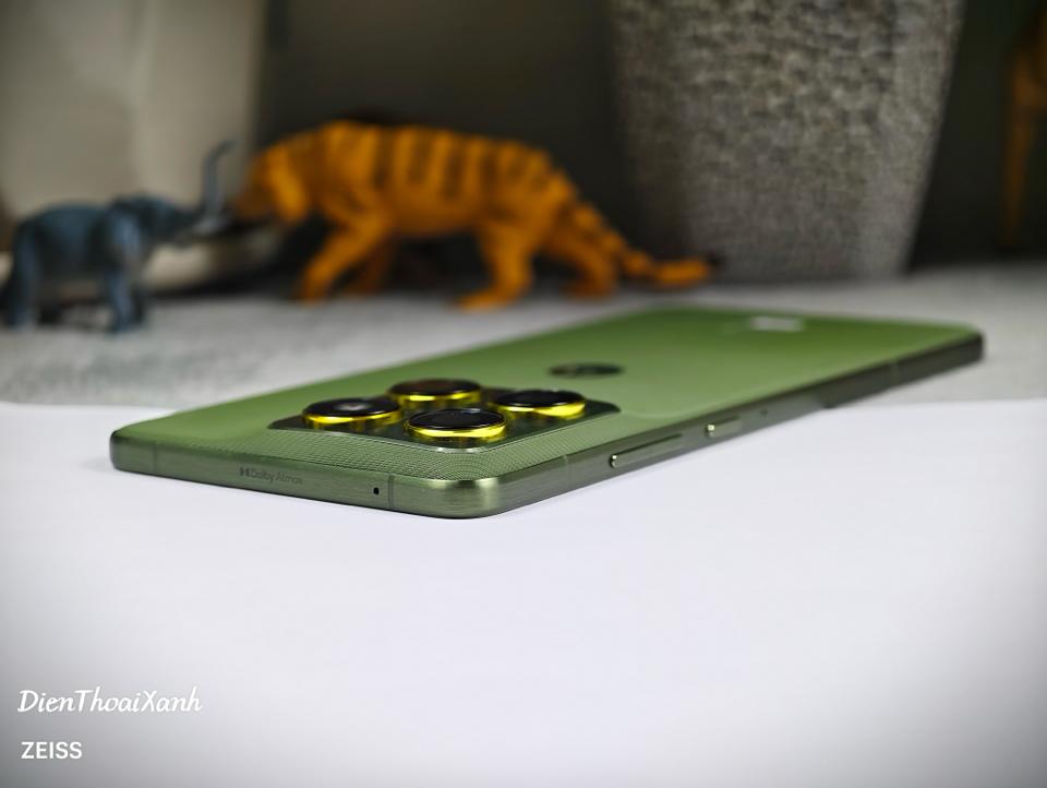 Moto X70 Air 12/256G - 93290-duoc-ban-tai-Điện Thoại Xanh