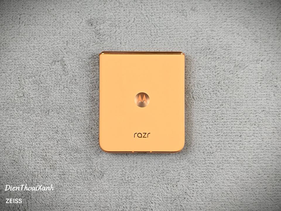 Moto Razr 50 Ultra 12/256G - 85897-duoc-ban-tai-Điện Thoại Xanh