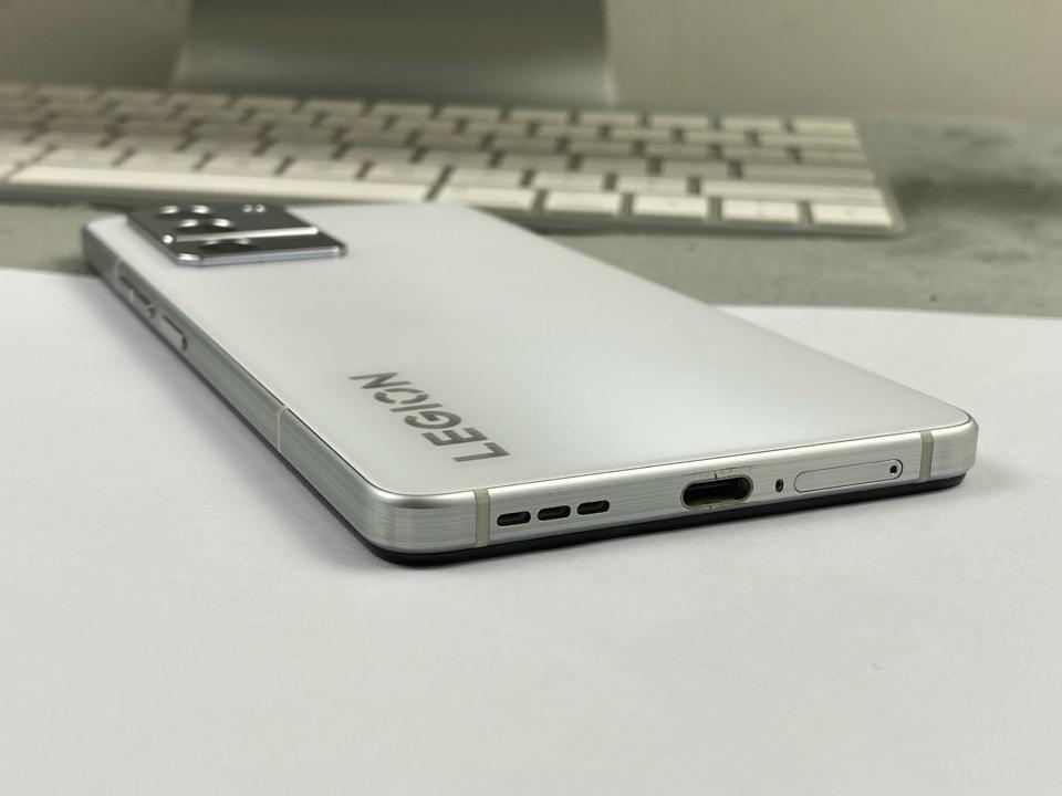Lenovo Legion Y70 8/128G - 33584-duoc-ban-tai-Điện Thoại Xanh