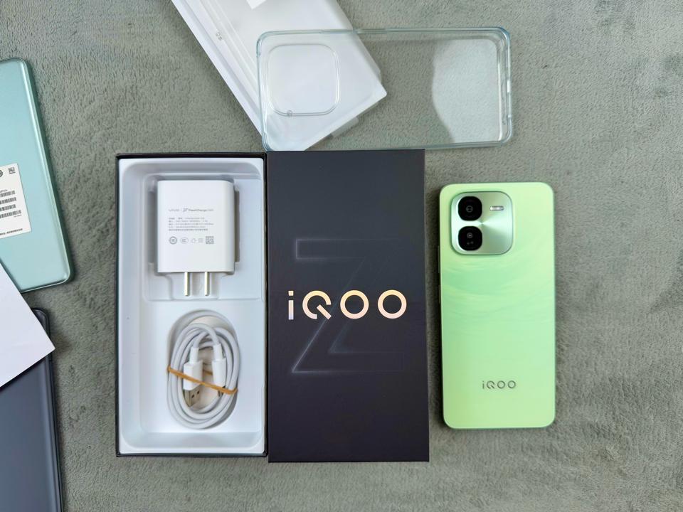 IQOO Z9x 8/128G - 69096-duoc-ban-tai-Điện Thoại Xanh