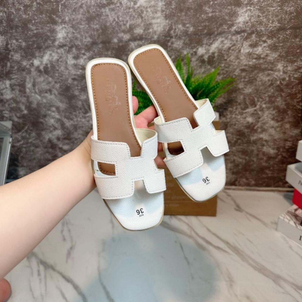 Chữ H-duoc-ban-tai-Shop giày dép An Phước