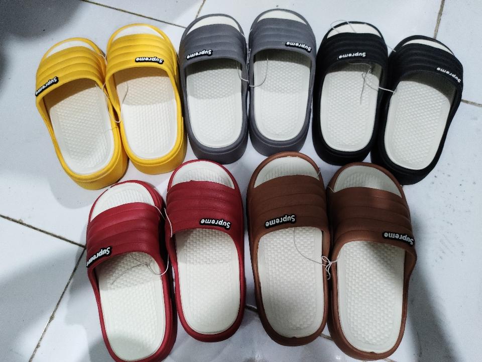 Supreme -duoc-ban-tai-Shop giày dép An Phước