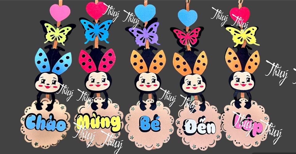 Rèm chào mừng-duoc-ban-tai-Tiệm mầm non Thuý Thuý