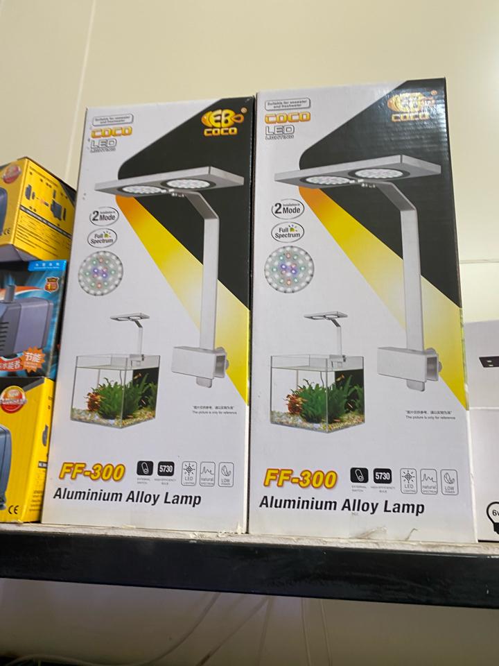 Đèn nhôm RGB f300-duoc-ban-tai-Green Aquatic Quảng Yên