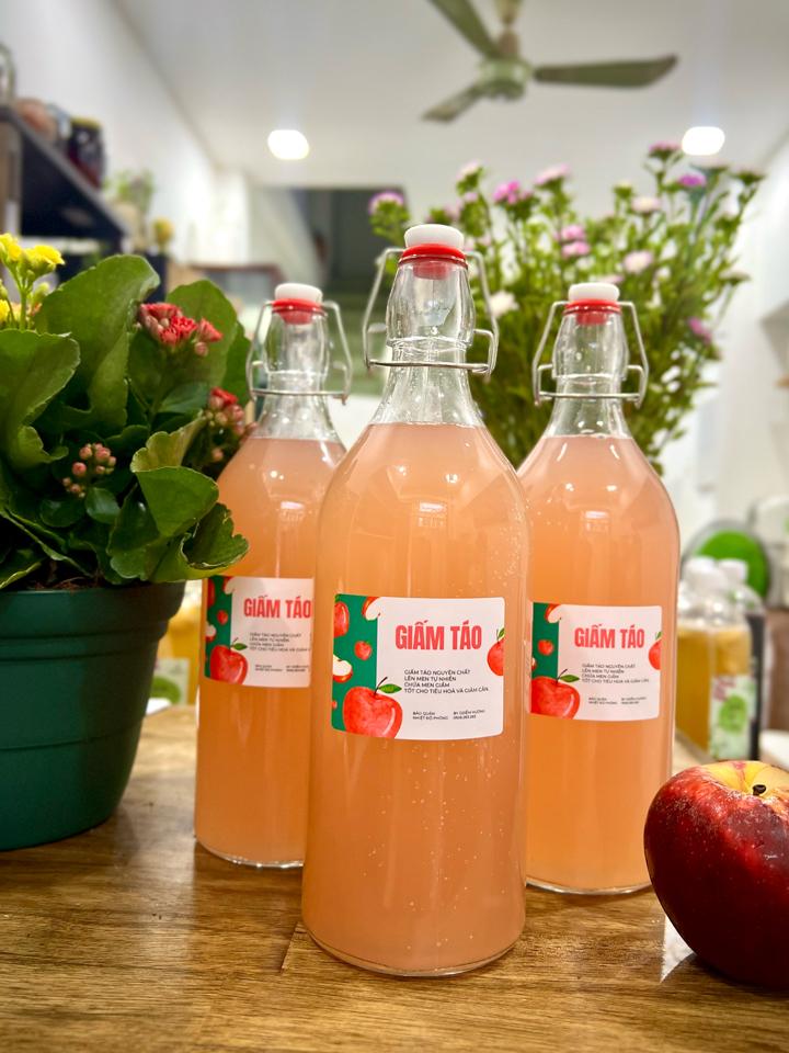 Giấm táo chai thuỷ tinh 1 lít-duoc-ban-tai-Dziễm Hương - Tiệm tạp hoá giấc mơ