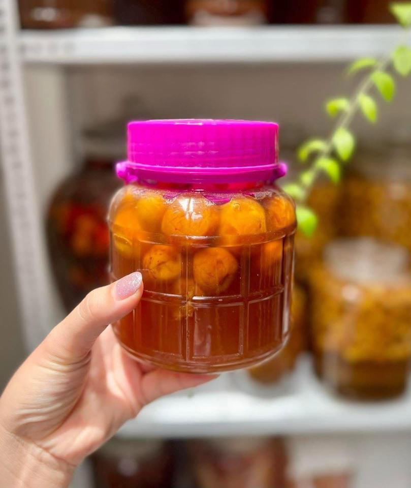 Mơ muối ngọt-duoc-ban-tai-Dziễm Hương - Tiệm tạp hoá giấc mơ