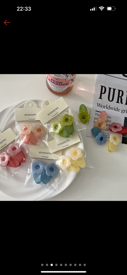 Kẹp hoa nhí-duoc-ban-tai-Túi xách & phụ kiện - Hiền House