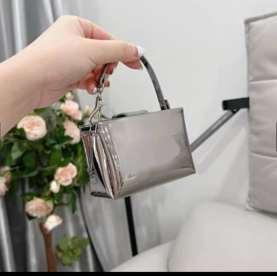 Túi cnk mini-duoc-ban-tai-Túi xách & phụ kiện - Hiền House