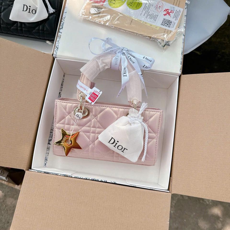 Túi dior ngang full 2 box-duoc-ban-tai-Túi xách & phụ kiện - Hiền House