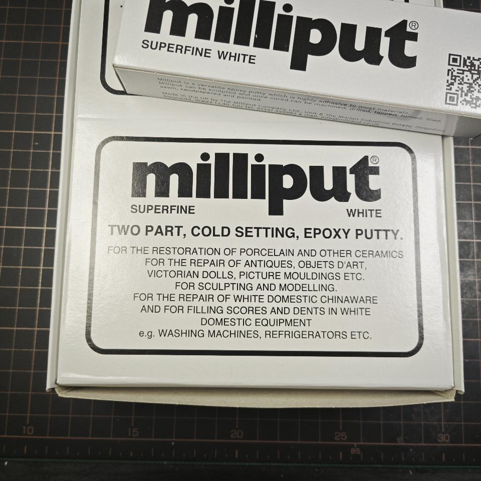 Miliput Superfine White 100g - Bột Trám Siêu Mịn Epoxy Putty Hai Thành Phần-duoc-ban-tai-OCD Studio