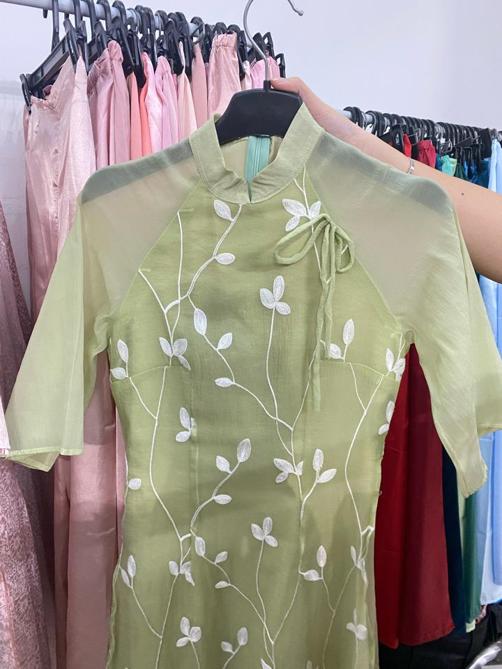 XANH LÁ - AD thêu hoa nổi-duoc-ban-tai-MICHIDO - CHO THUÊ VÁY ĐẦM XINH
