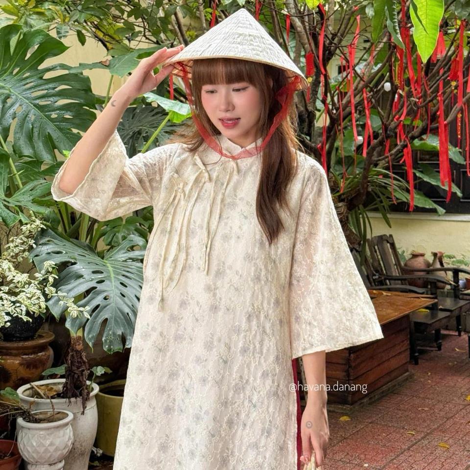 KEM in hoa nhí Tím nhạt - AD voan tơ Tường Vân-duoc-ban-tai-MICHIDO - CHO THUÊ VÁY ĐẦM XINH