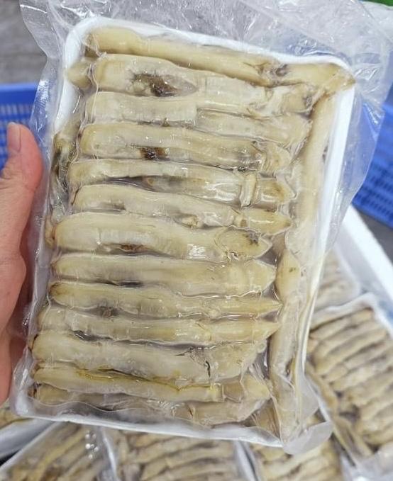 Ruột ốc móng tay-duoc-ban-tai-Trang Anh Food