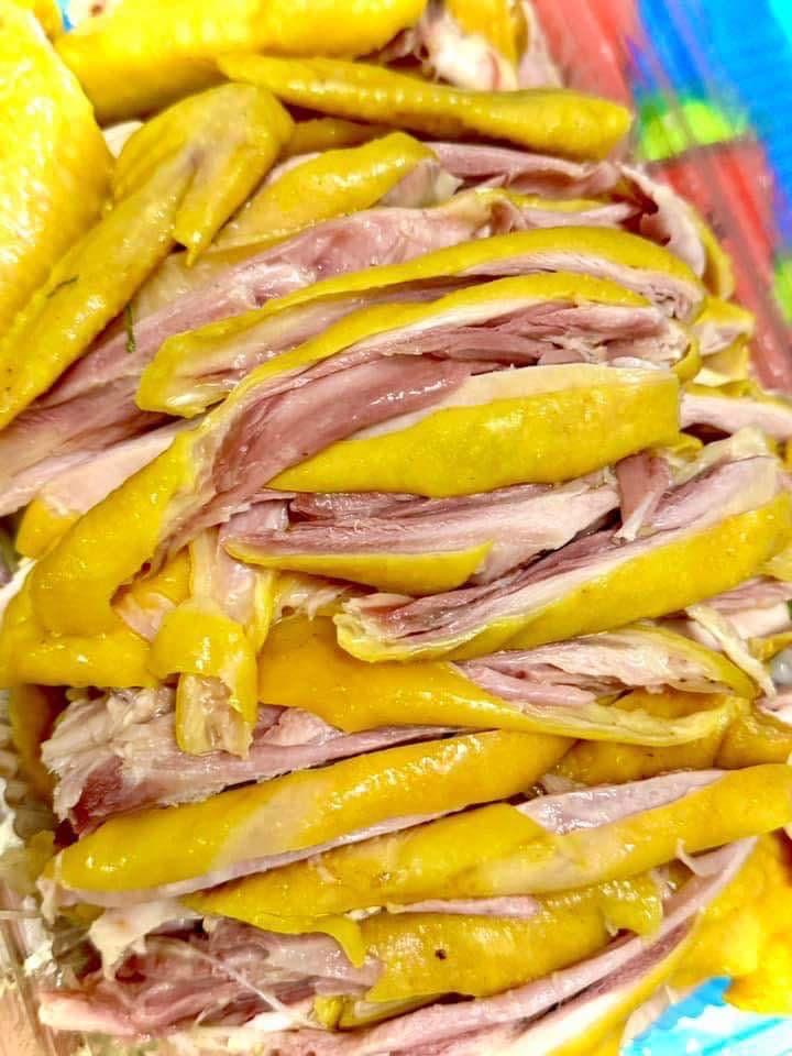 Gà ủ muối lọc xương-duoc-ban-tai-Trang Anh Food