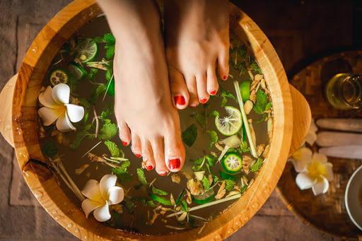Ngâm chân Thảo Dược-duoc-ban-tai-Ngọc Thảo Beauty & Spa