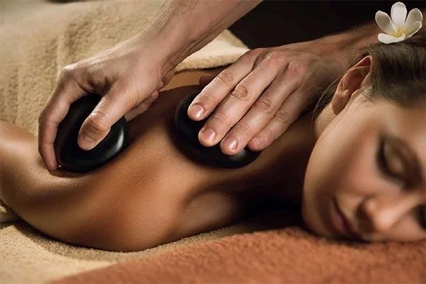Massage body Trị Liệu 120 phút + Ngâm chân thảo dược-duoc-ban-tai-Ngọc Thảo Beauty & Spa