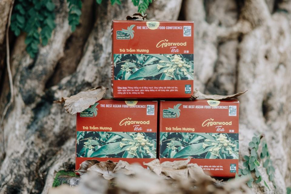 Trà trầm hương-duoc-ban-tai-HOÀNG HOA THÔN