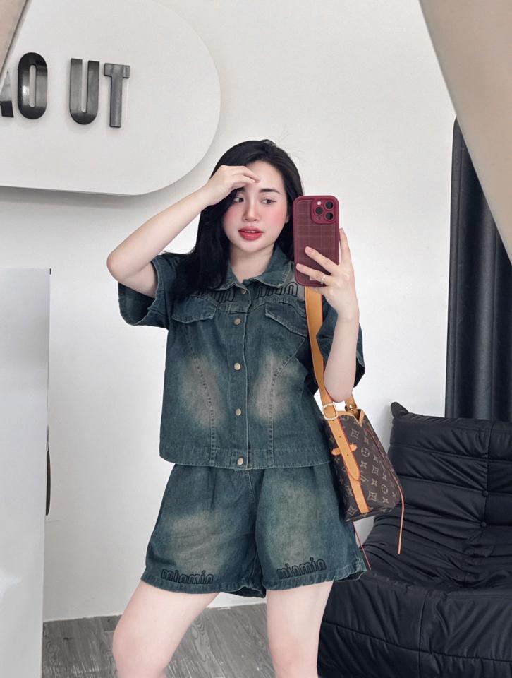 Sét bò thêu MiuMiu-duoc-ban-tai-Tiến Loan Studio