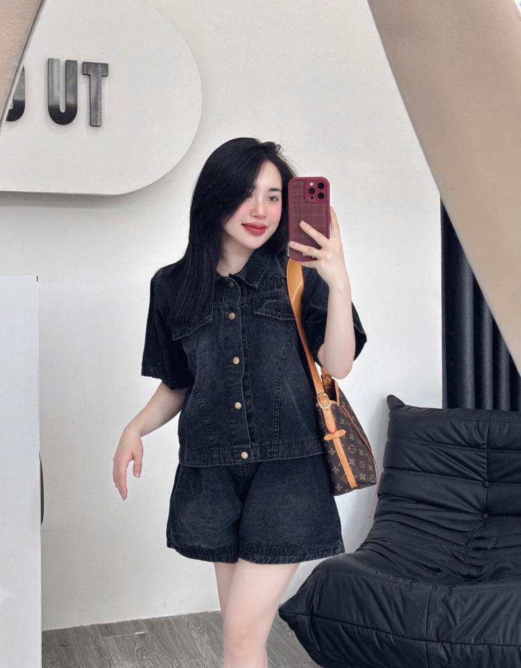 Sét bò thêu MiuMiu-duoc-ban-tai-Tiến Loan Studio