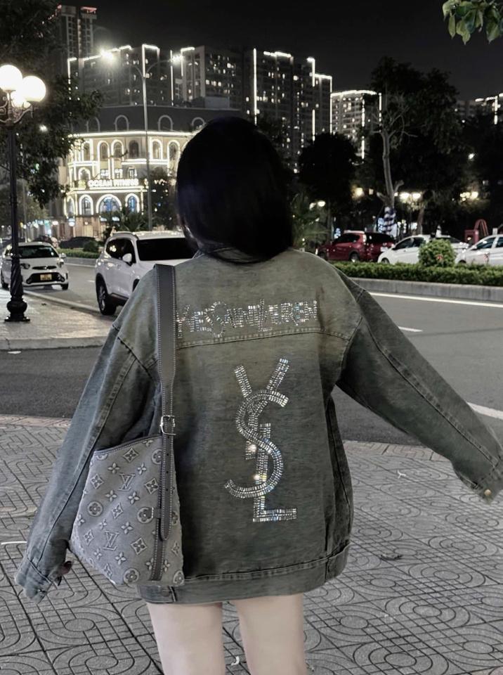 Ysl đá-duoc-ban-tai-Tiến Loan Studio