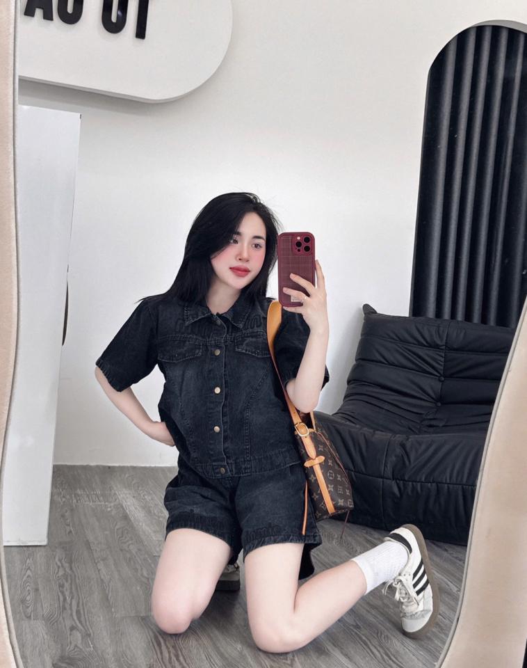 Sét bò thêu MiuMiu-duoc-ban-tai-Tiến Loan Studio