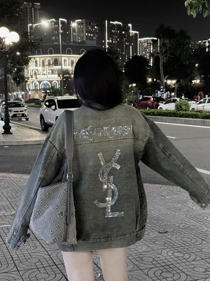 Ysl đá-duoc-ban-tai-Tiến Loan Studio